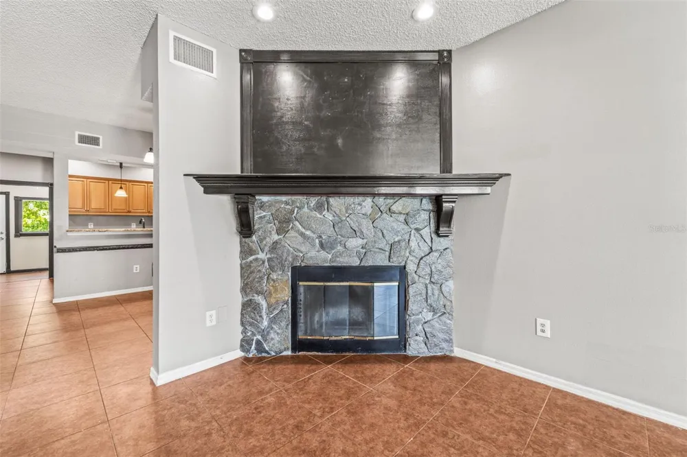 312 WINCHESTER WAY Palm Harbor, FL 34684