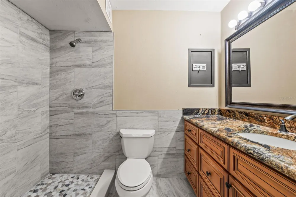 312 WINCHESTER WAY Palm Harbor, FL 34684