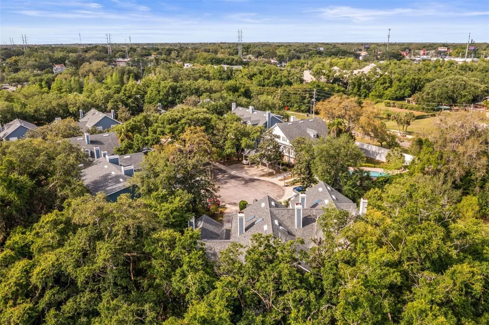 312 WINCHESTER WAY Palm Harbor, FL 34684