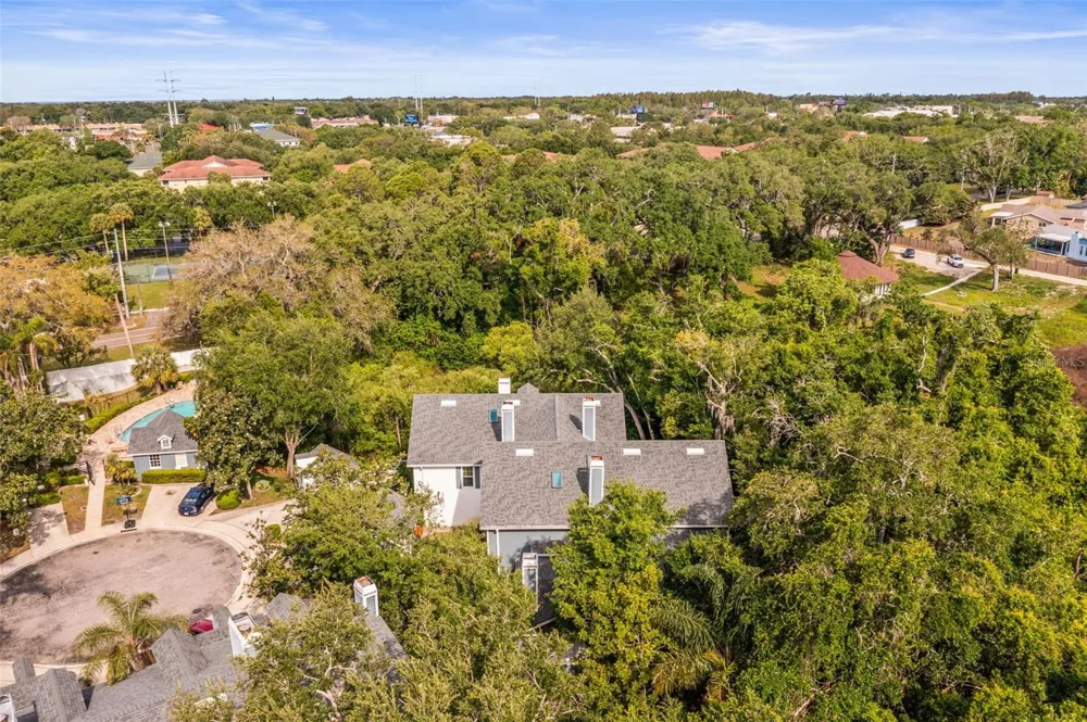 312 WINCHESTER WAY Palm Harbor, FL 34684