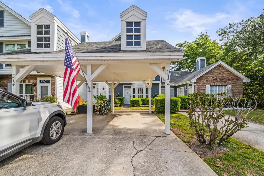 312 WINCHESTER WAY Palm Harbor, FL 34684