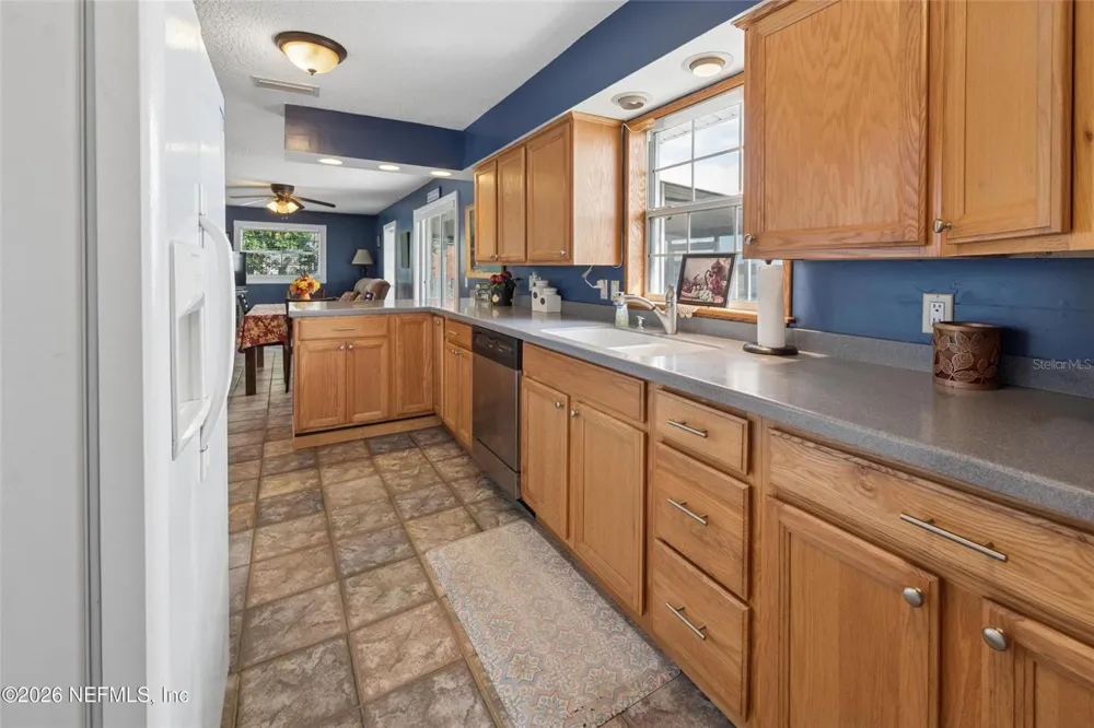 7932 SW COUNTY ROAD 18 Hampton, FL 32044