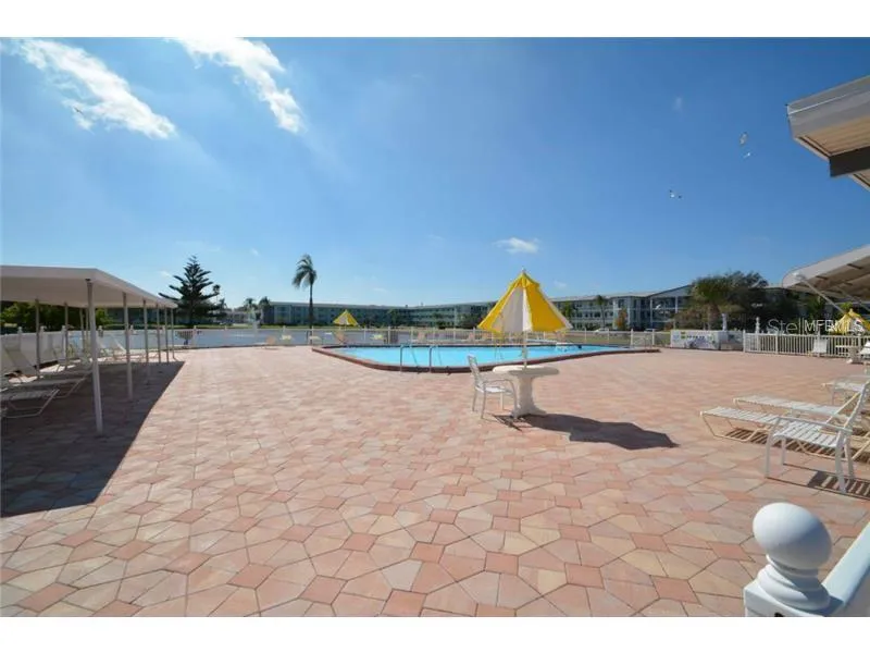 5900 21ST STREET #15 St Petersburg, FL 33714