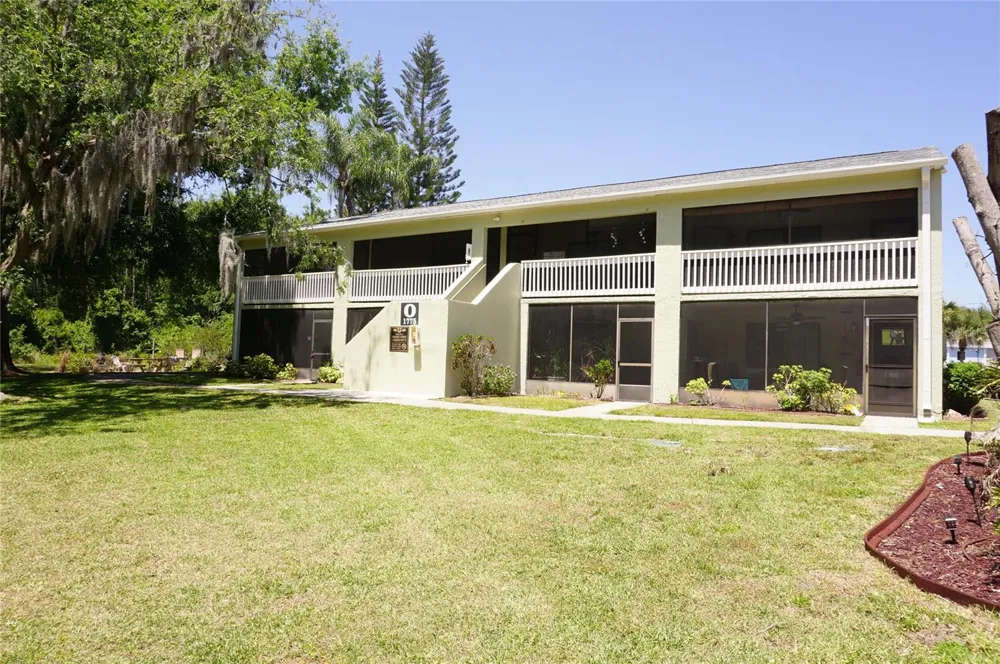 1775 CUPECOY CIRCLE #O6 Lutz, FL 33558
