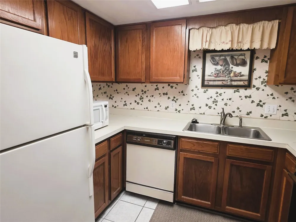 1775 CUPECOY CIRCLE #O6 Lutz, FL 33558