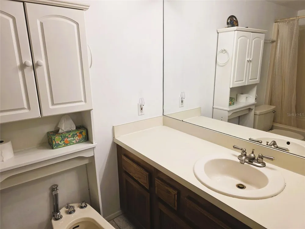 1775 CUPECOY CIRCLE #O6 Lutz, FL 33558