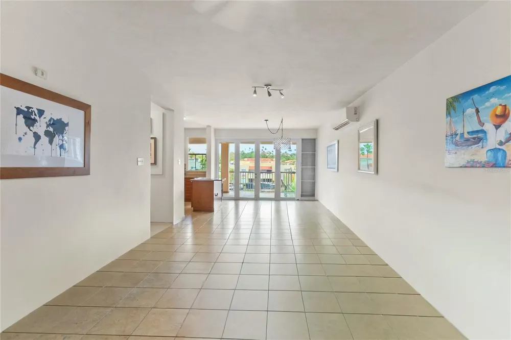 180 PALMAS DRIVE #9C Humacao, PR 00791