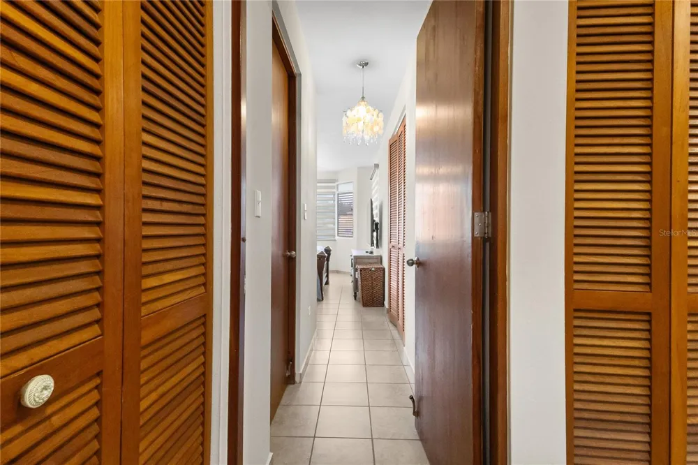 180 PALMAS DRIVE #9C Humacao, PR 00791