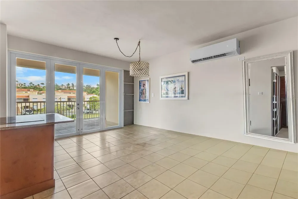 180 PALMAS DRIVE #9C Humacao, PR 00791