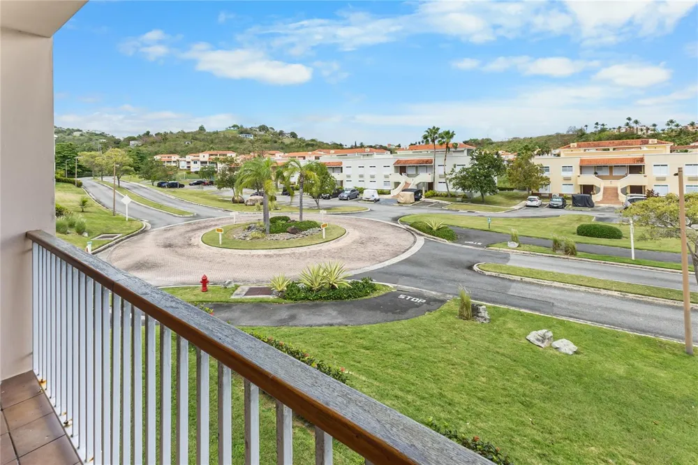 180 PALMAS DRIVE #9C Humacao, PR 00791