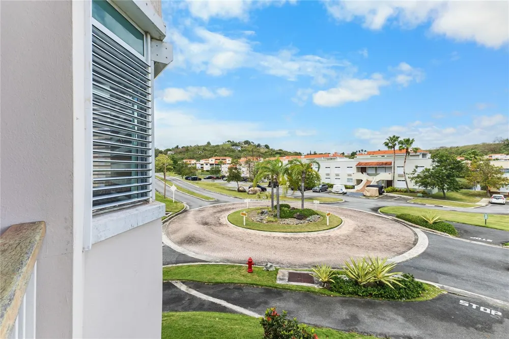 180 PALMAS DRIVE #9C Humacao, PR 00791