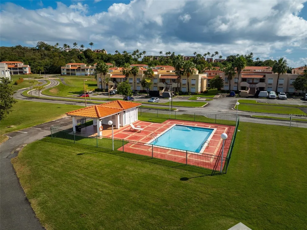 180 PALMAS DRIVE #9C Humacao, PR 00791
