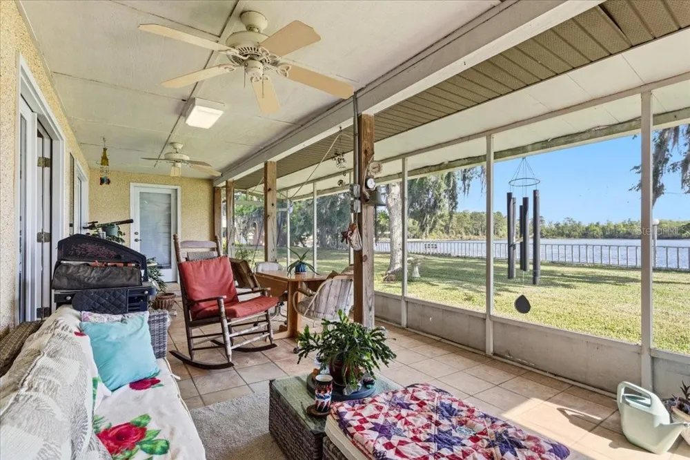 229 LAKE IDA POINT DRIVE Interlachen, FL 32148