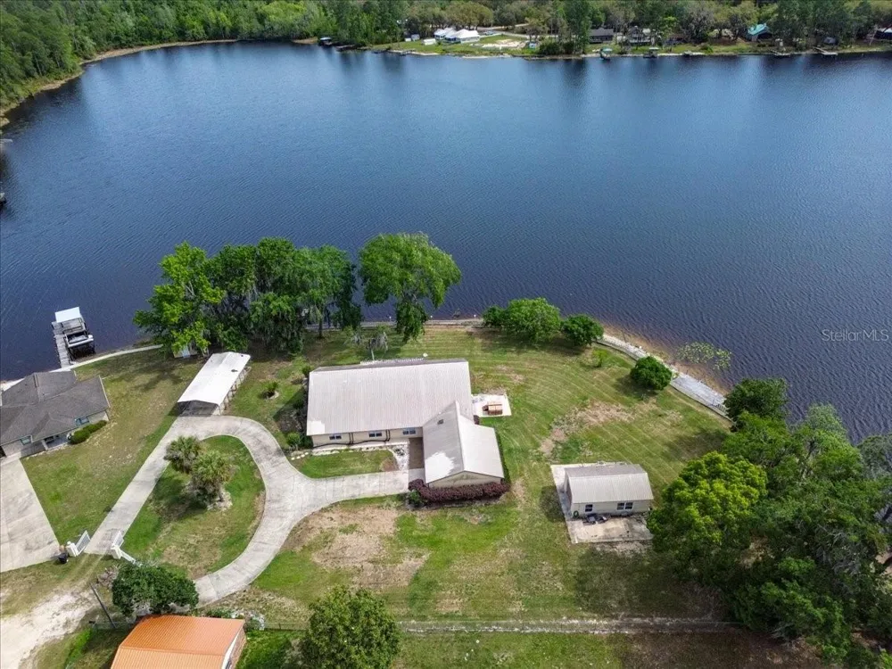 229 LAKE IDA POINT DRIVE Interlachen, FL 32148