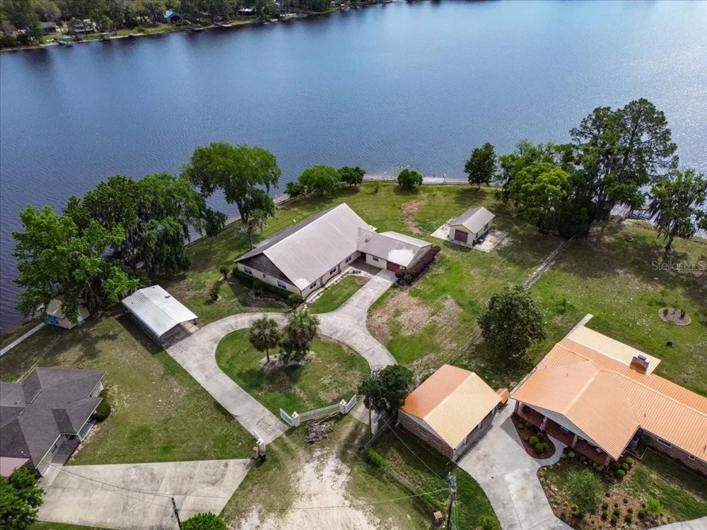 229 LAKE IDA POINT DRIVE Interlachen, FL 32148