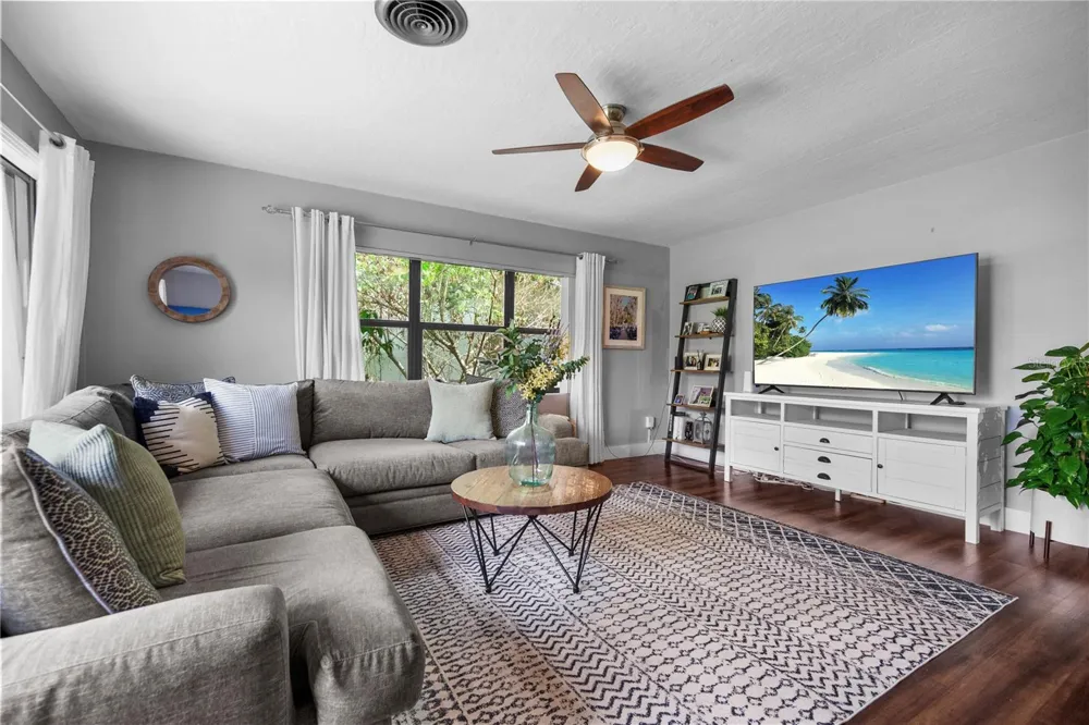 2601 WINDWARD COURT Orlando, FL 32805