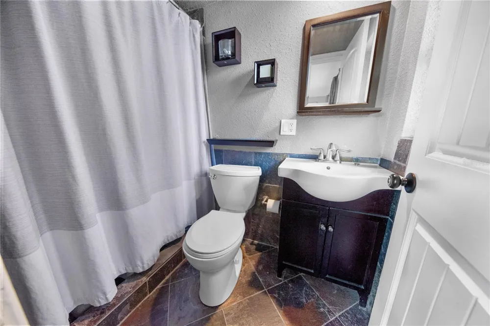 2601 WINDWARD COURT Orlando, FL 32805