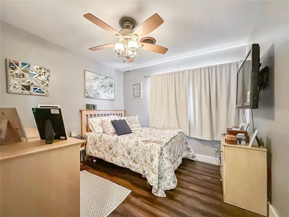 2601 WINDWARD COURT Orlando, FL 32805
