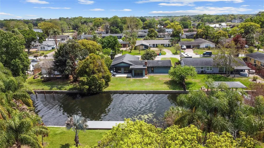 2601 WINDWARD COURT Orlando, FL 32805