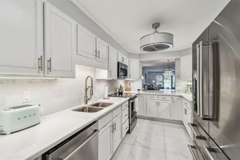 3505 TARPON WOODS BOULEVARD #P404 Palm Harbor, FL 34685