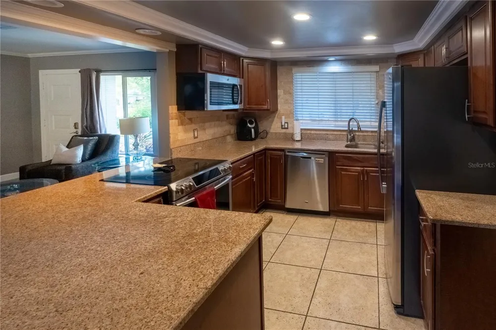33 SOUTHWIND DRIVE Belleair Bluffs, FL 33770