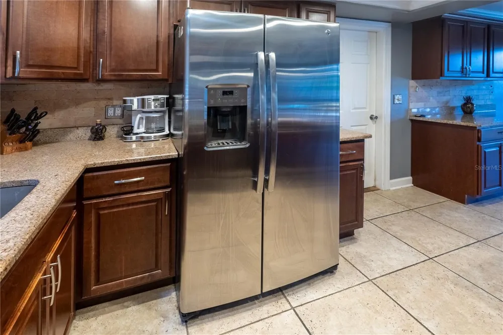 33 SOUTHWIND DRIVE Belleair Bluffs, FL 33770