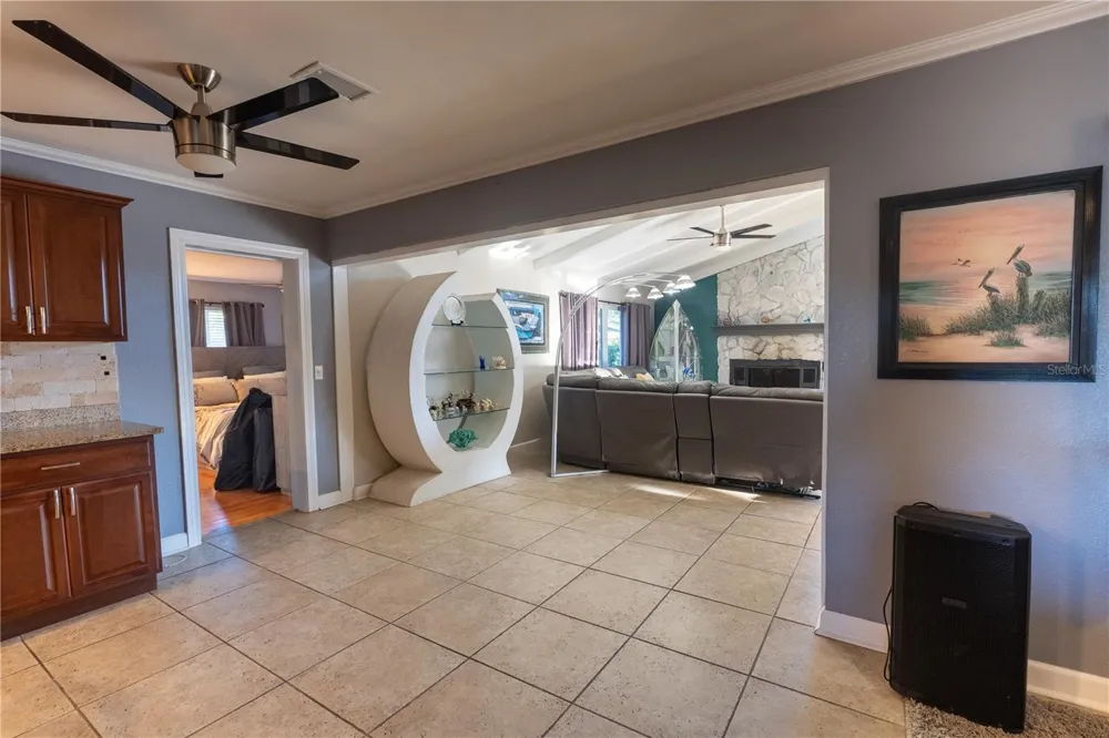 33 SOUTHWIND DRIVE Belleair Bluffs, FL 33770