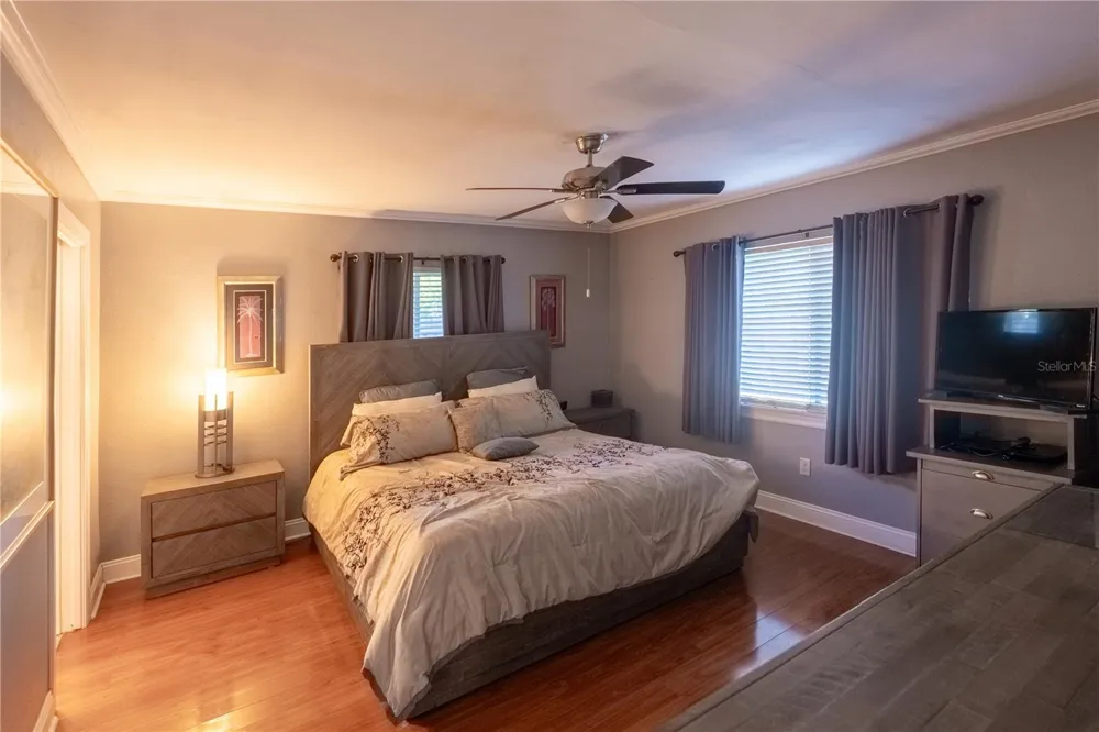 33 SOUTHWIND DRIVE Belleair Bluffs, FL 33770