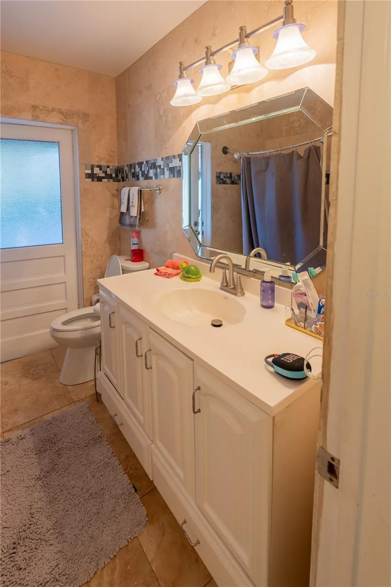 33 SOUTHWIND DRIVE Belleair Bluffs, FL 33770