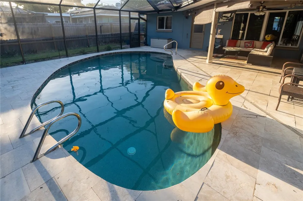 33 SOUTHWIND DRIVE Belleair Bluffs, FL 33770