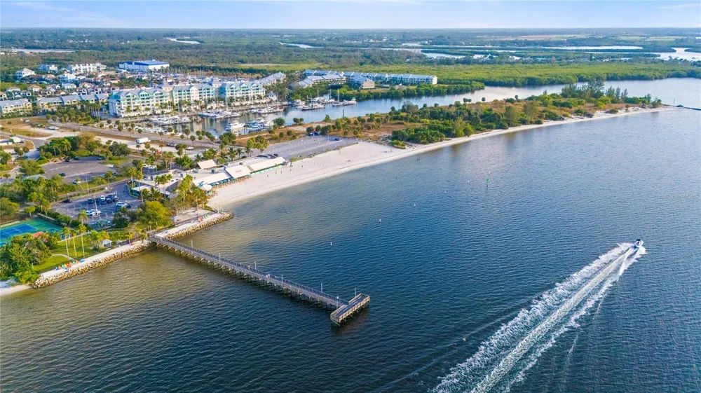 611 DESTINY DRIVE #410 Ruskin, FL 33570