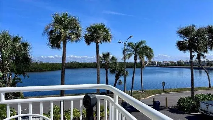 611 DESTINY DRIVE #410 Ruskin, FL 33570
