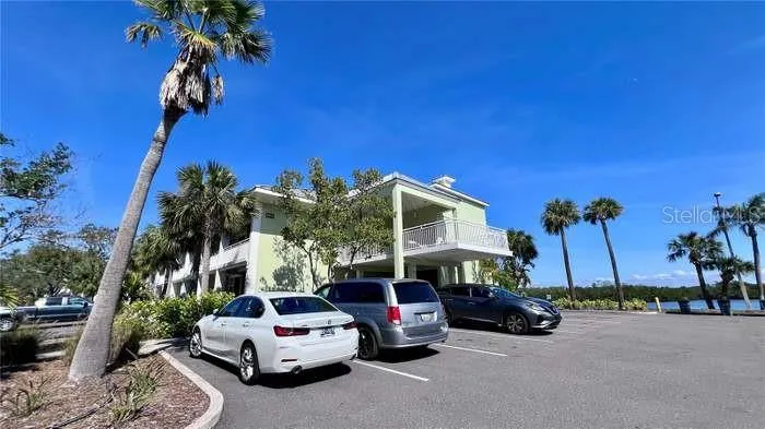 611 DESTINY DRIVE #410 Ruskin, FL 33570