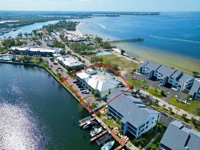 611 DESTINY DRIVE #410 Ruskin, FL 33570