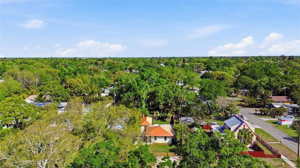 5211 25TH AVENUE S Gulfport, FL 33707