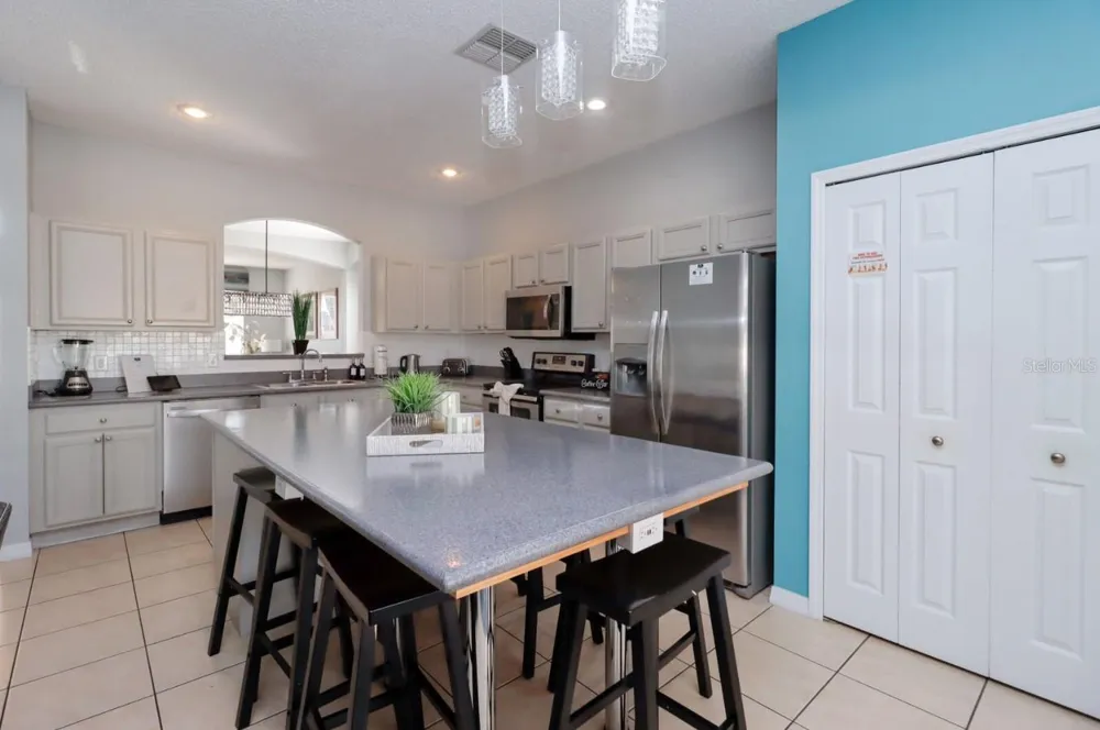 1315 SEASONS BOULEVARD Kissimmee, FL 34746