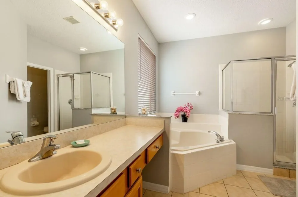 1315 SEASONS BOULEVARD Kissimmee, FL 34746