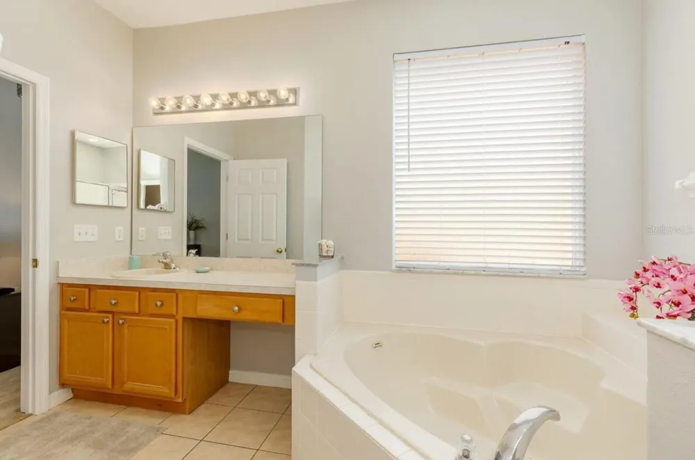 1315 SEASONS BOULEVARD Kissimmee, FL 34746