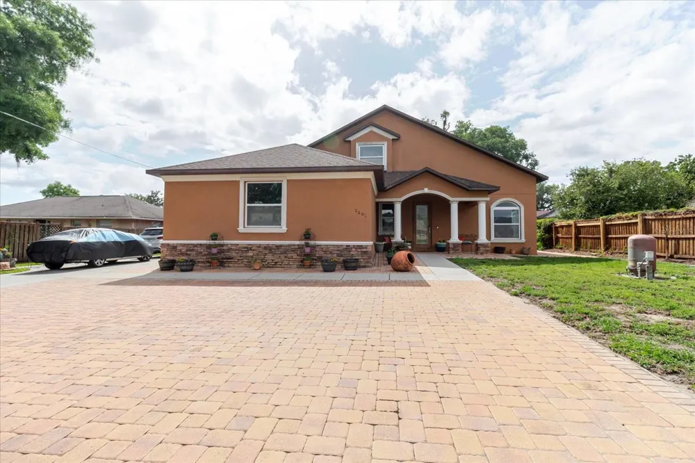 2603 BISMARK DRIVE Valrico, FL 33596