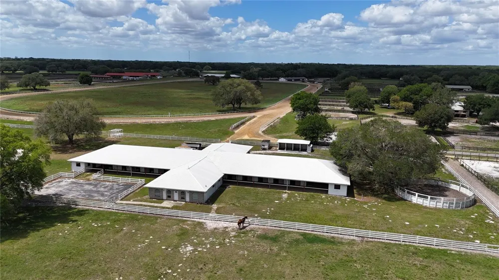 4450 SE 216TH AVENUE Morriston, FL 32668