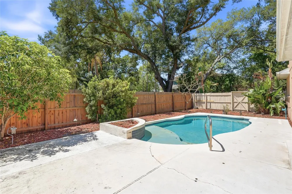 1934 OLD SAWMILL ROAD Brandon, FL 33510