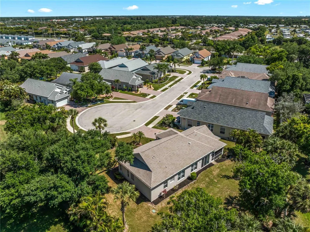 2053 MATTAMY CT Venice, FL 34292