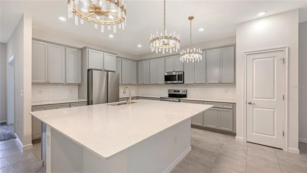 11710 LITTLE RIVER WAY Parrish, FL 34219