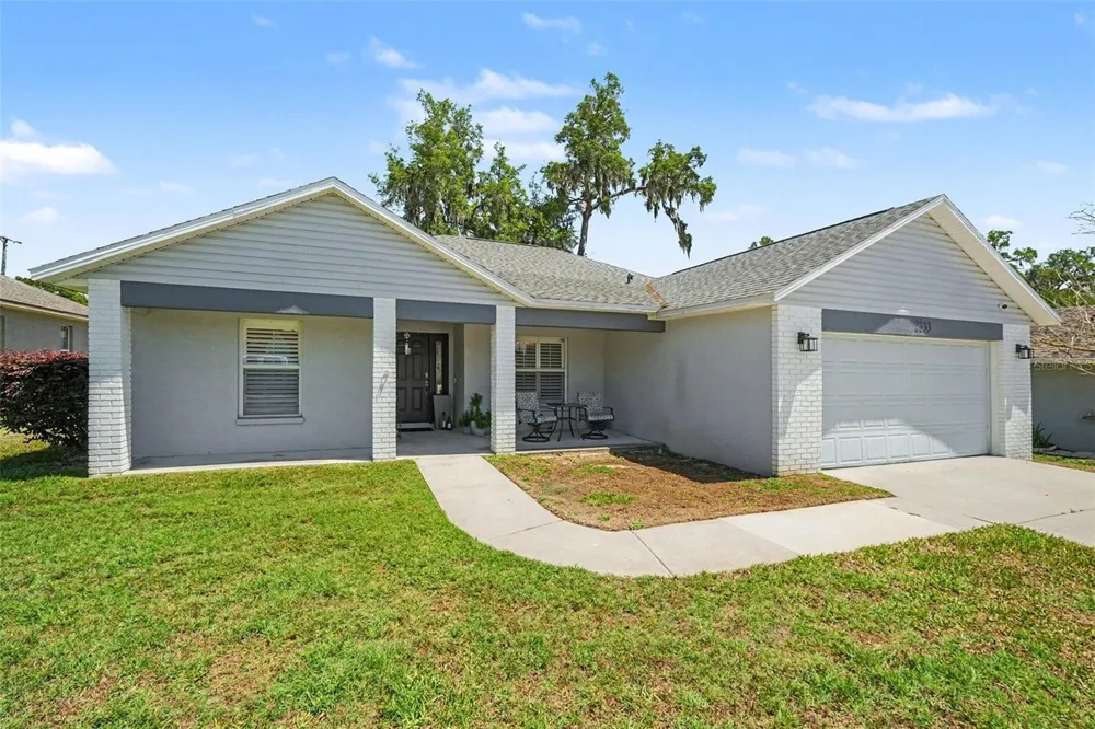 2333 TOWERING OAKS CIRCLE Seffner, FL 33584