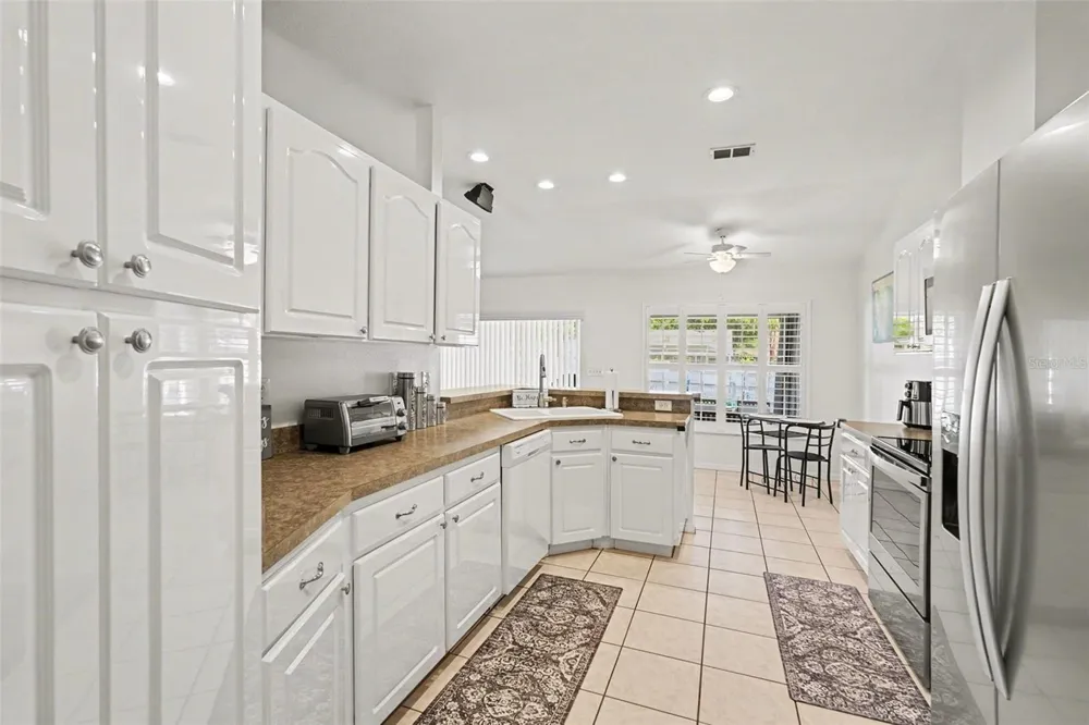 2333 TOWERING OAKS CIRCLE Seffner, FL 33584