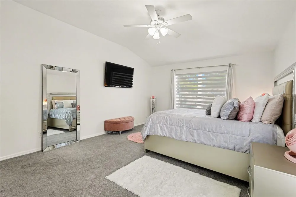 2333 TOWERING OAKS CIRCLE Seffner, FL 33584