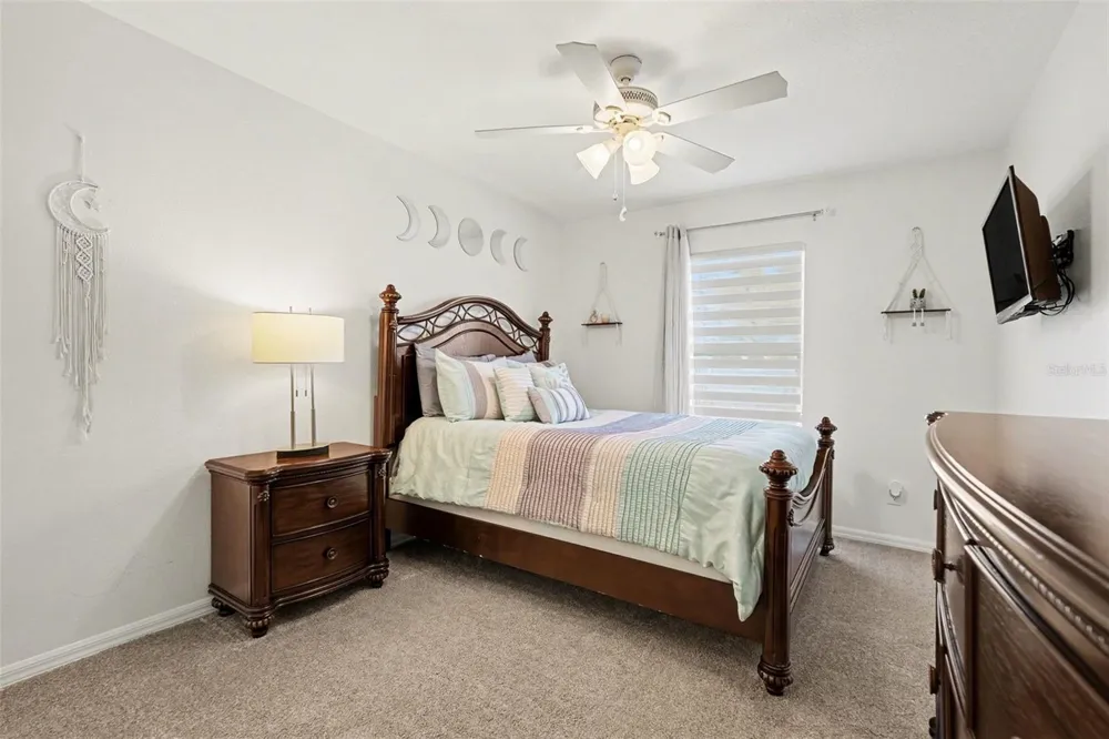 2333 TOWERING OAKS CIRCLE Seffner, FL 33584