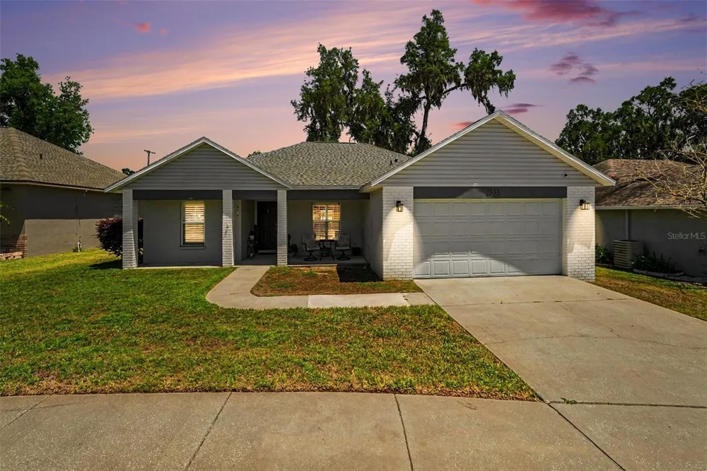 2333 TOWERING OAKS CIRCLE Seffner, FL 33584