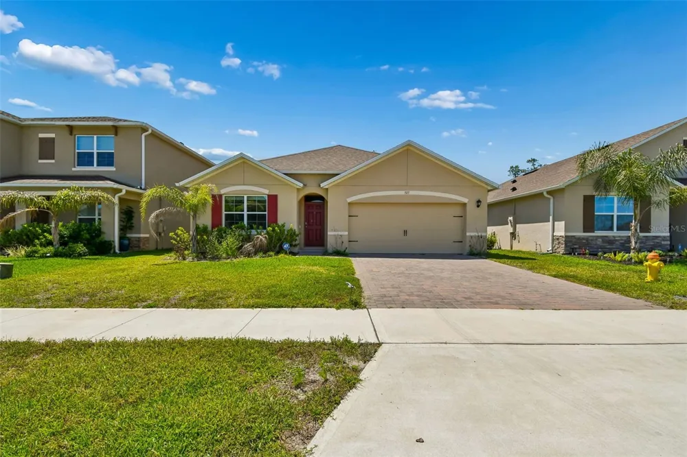 727 LAZIO CIRCLE Debary, FL 32713