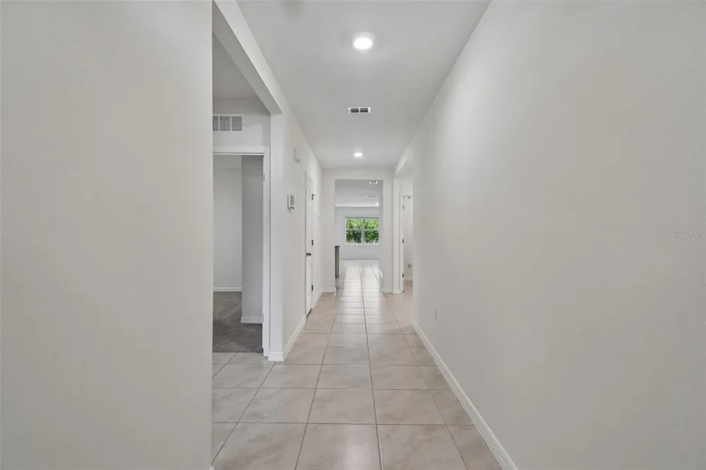 727 LAZIO CIRCLE Debary, FL 32713